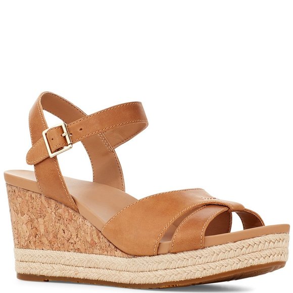 UGG Shoes - UGG Cloverdale Sandals